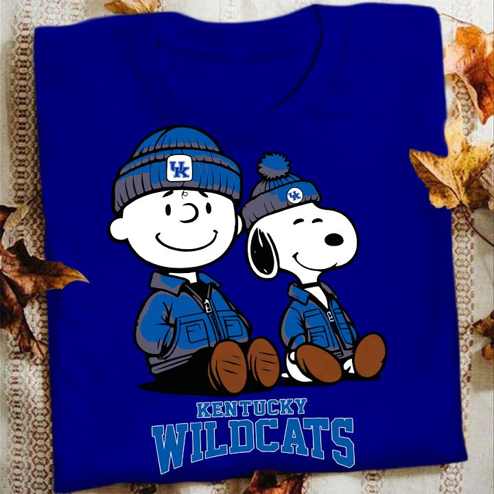 Snoopy And Charlie Brown Kentucky Wildcats T-Shirt Gift Ideas For Basketball Fans Neasalamis.com